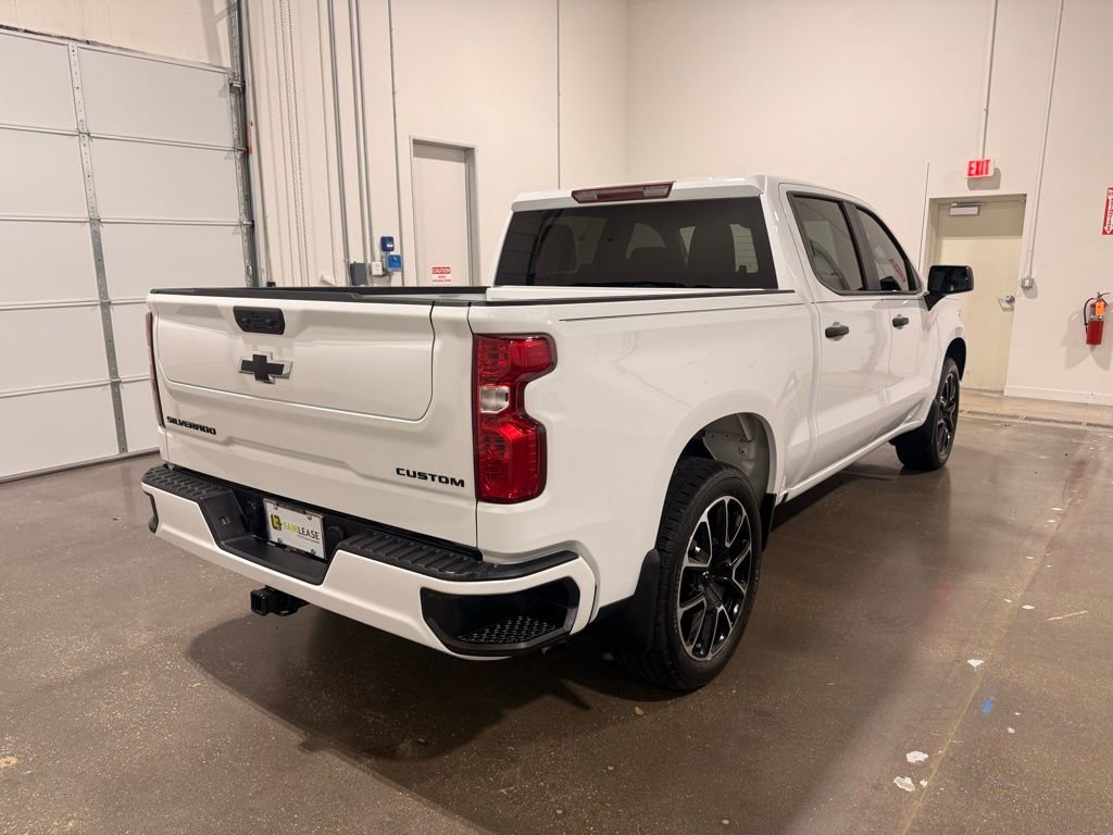 Used 2025 Chevrolet Silverado 1500 Custom w/ LPO, Dark Essentials Package image 5