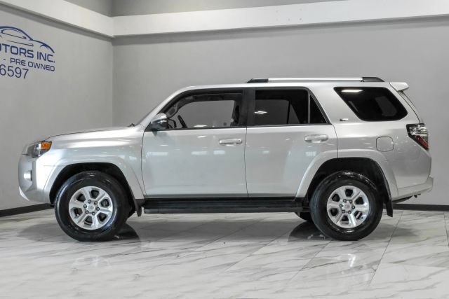 Used 2021 Toyota 4Runner SR5 Premium AWD/4WD image 17