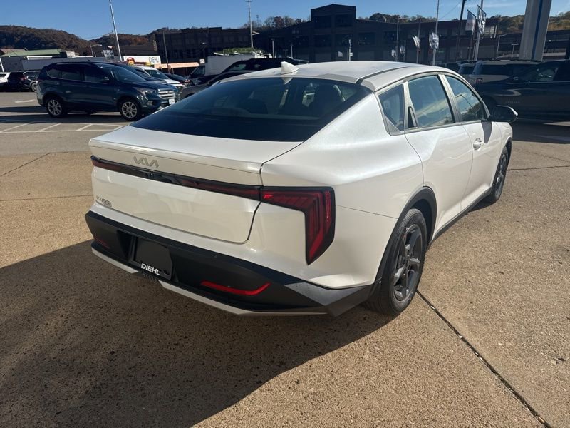 New 2025 Kia K4 LXS image 7