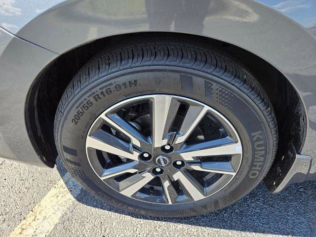 Certified 2025 Nissan Versa SV w/ Trunk Package FWD image 18