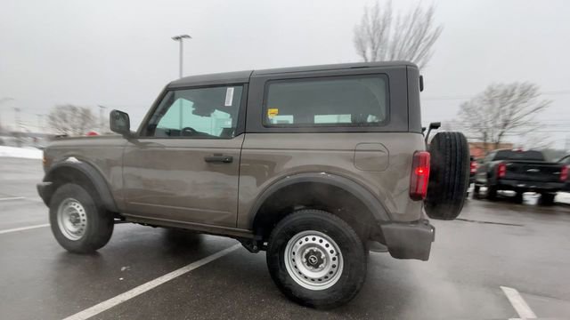 New 2025 Ford Bronco Base image 4