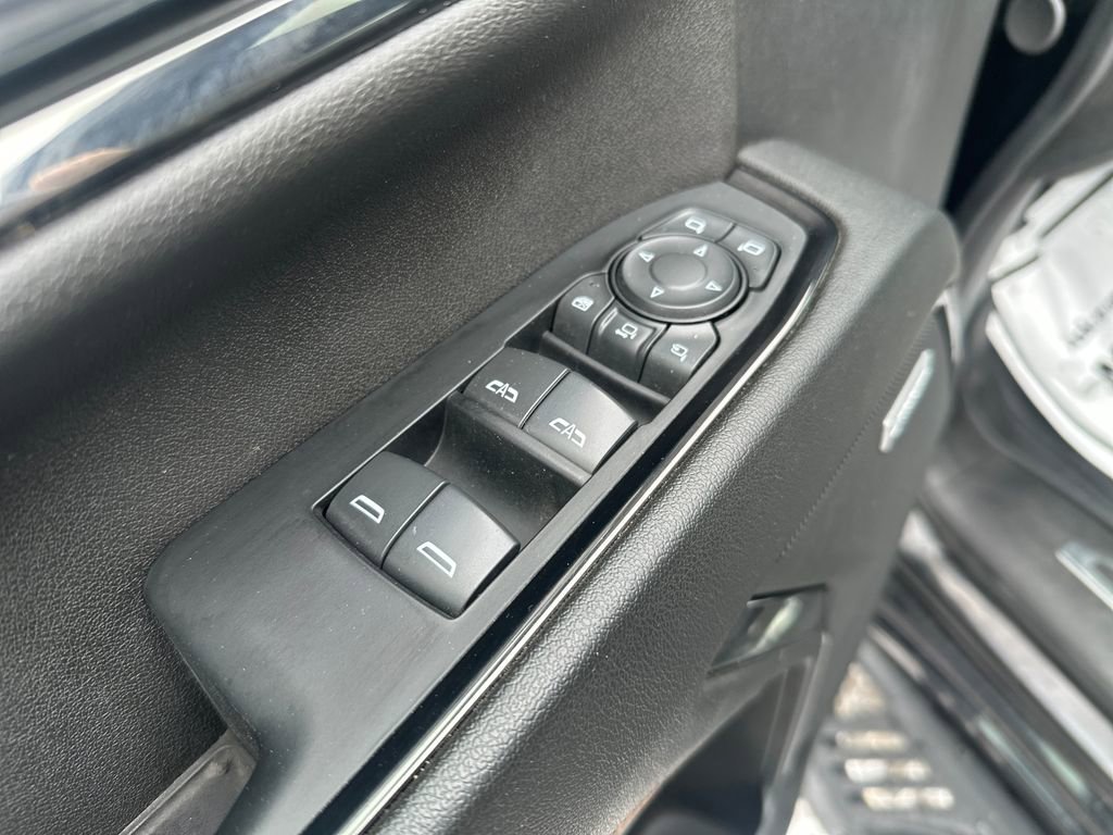 Used 2024 GMC Sierra 2500 AT4 w/ Technology Package image 11