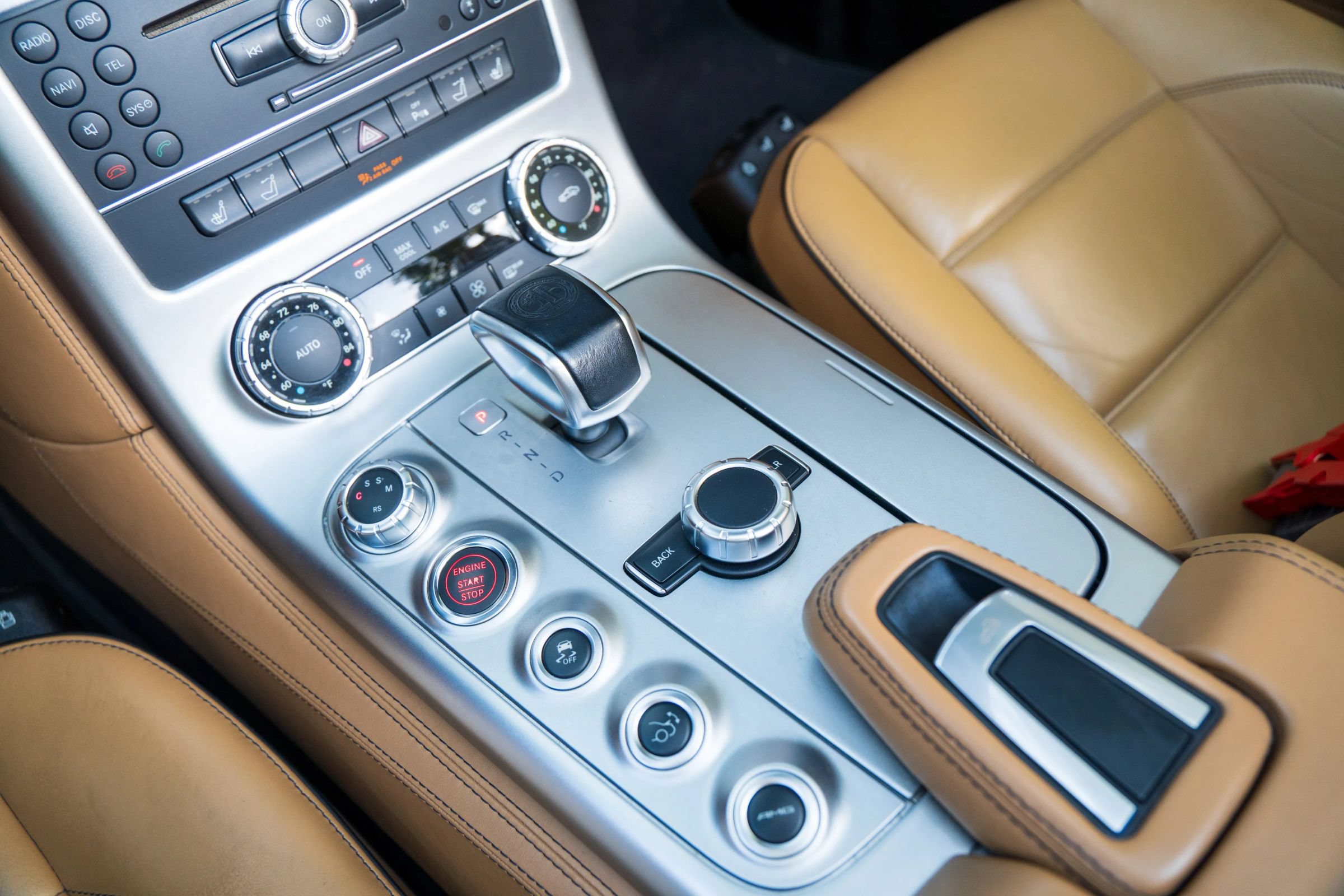 Used 2012 Mercedes-Benz SLS AMG Roadster image 24