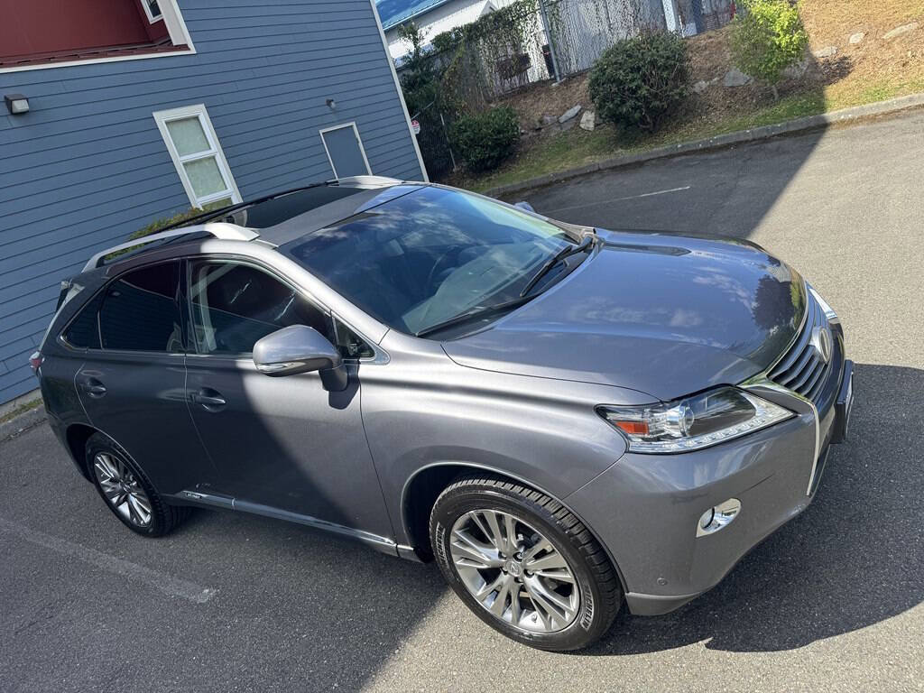Used 2013 Lexus RX 450h AWD w/ Navigation Pkg image 12