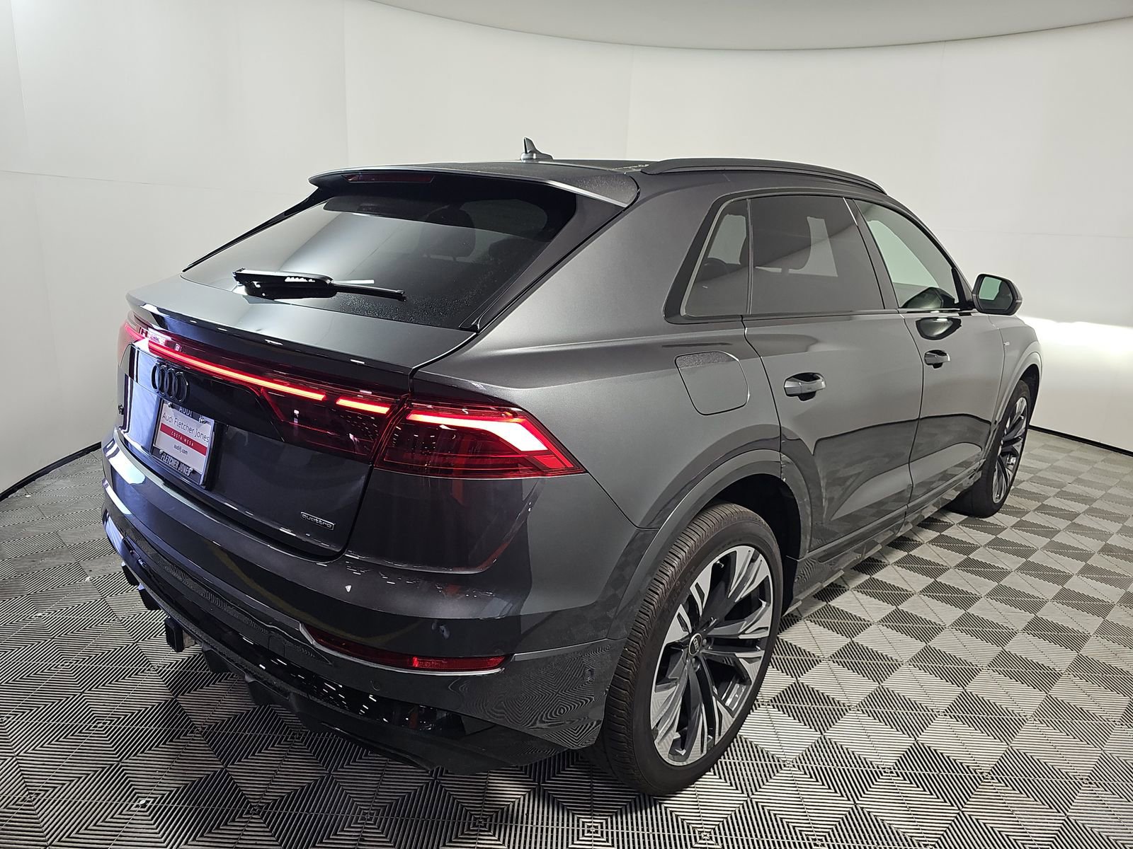 Used 2025 Audi Q8 Premium Plus w/ Premium Plus Package image 6