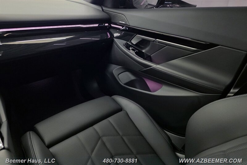 Used 2026 BMW 530i w/ M Sport Package RWD image 44