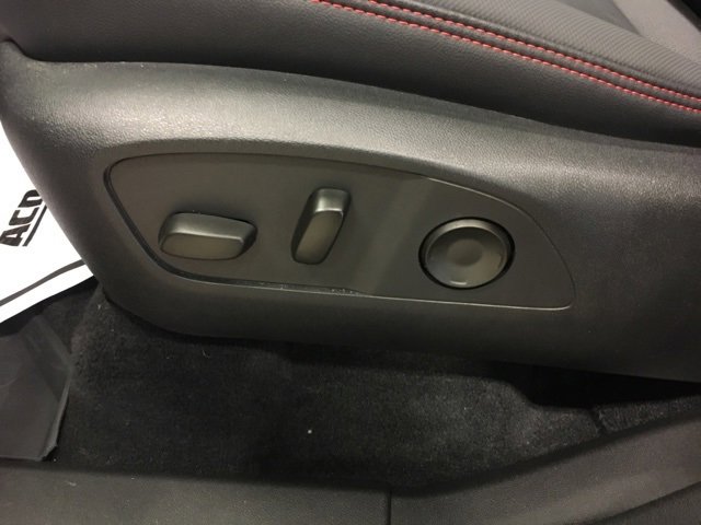 Used 2024 Chevrolet Traverse RS w/ LPO, Floor Liner Package image 38