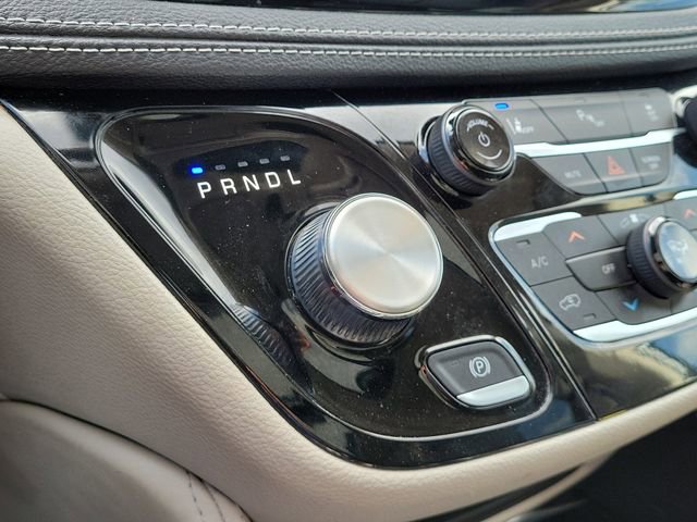 Used 2023 Chrysler Pacifica Limited image 34