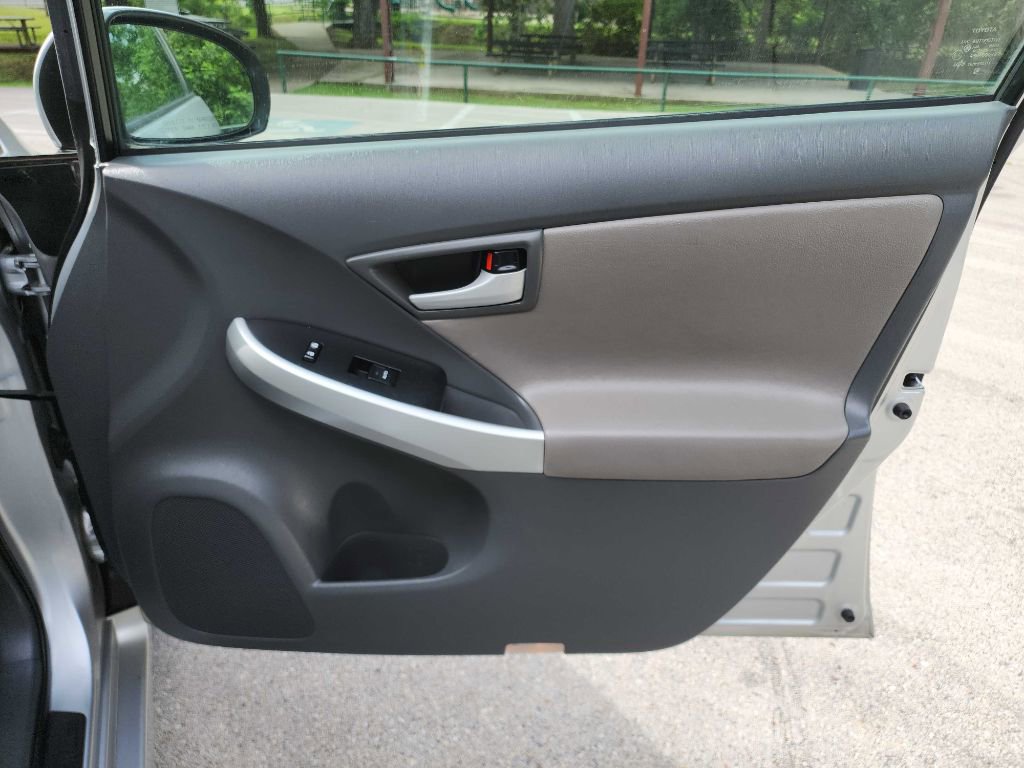 Used 2010 Toyota Prius Two FWD image 26