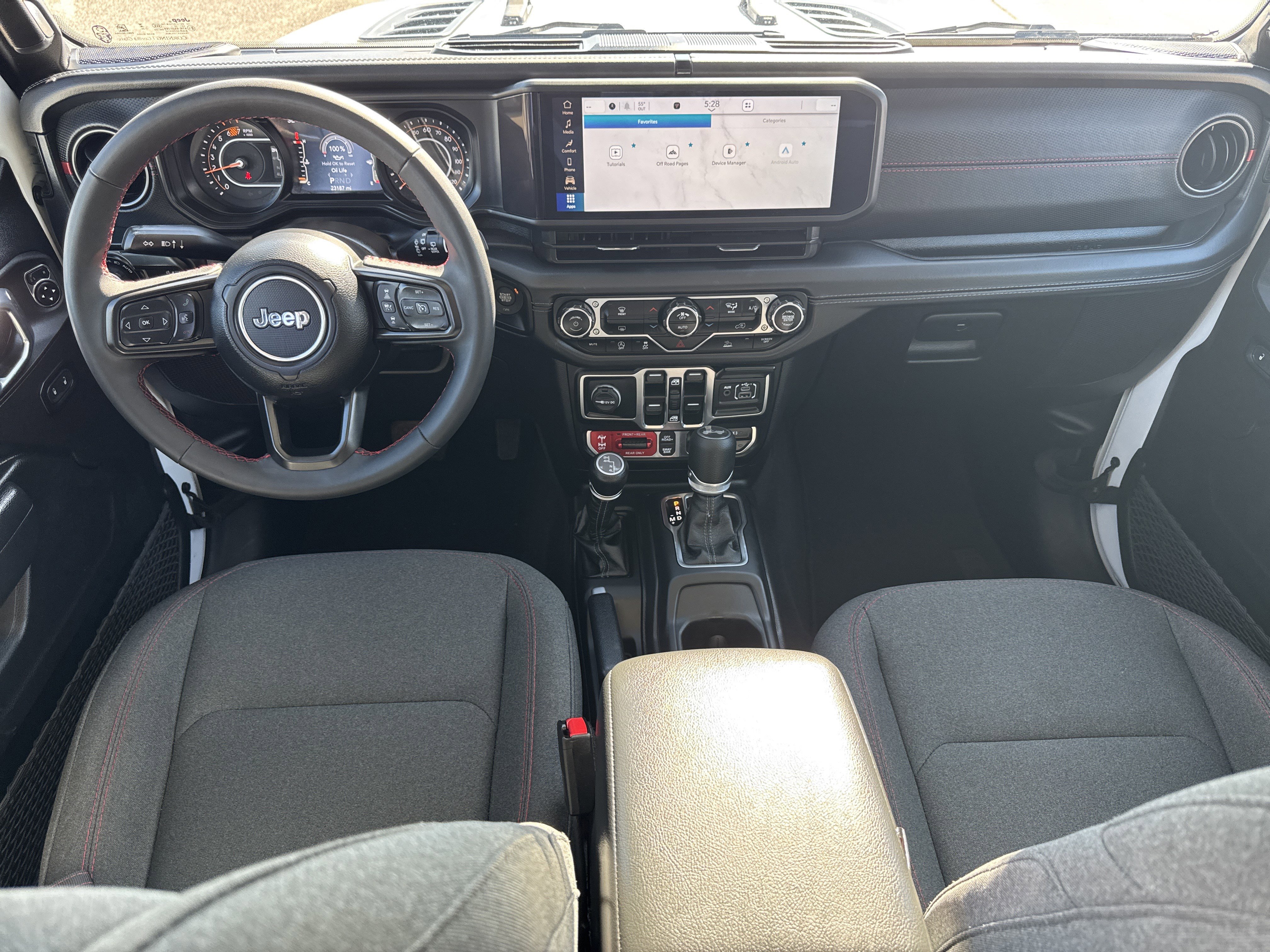 Used 2025 Jeep Wrangler Unlimited Rubicon image 20