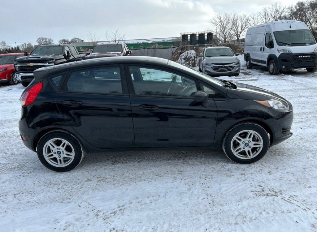 Used 2019 Ford Fiesta SE image 1