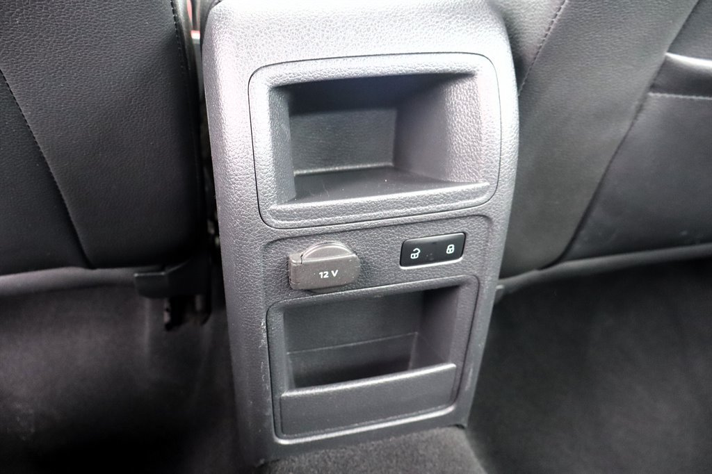 Used 2013 Volkswagen Jetta GLI Autobahn FWD image 22