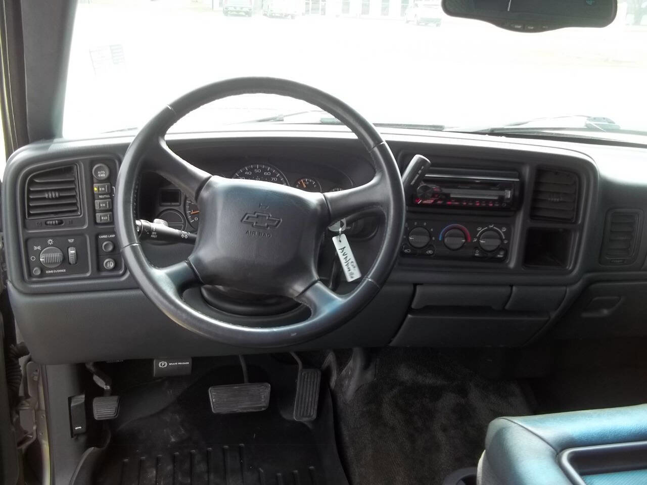 Used 2002 Chevrolet Avalanche 4x4 w/ Off-Road Suspension Pkg image 10