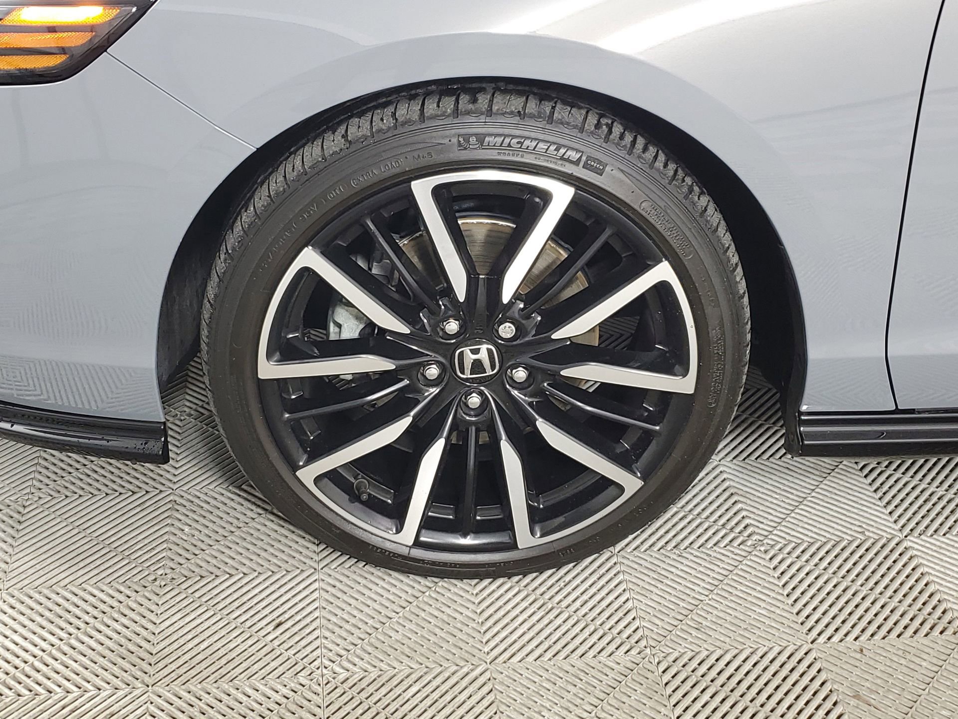 Used 2024 Honda Accord Touring image 17