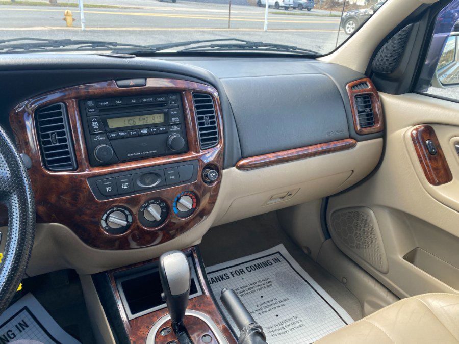 Used 2005 MAZDA Tribute s w/ Package 3 image 16