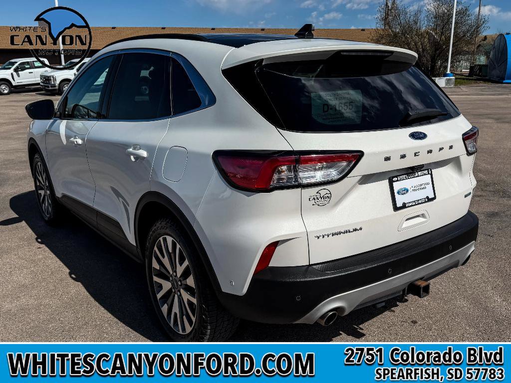 Certified 2020 Ford Escape Titanium image 3