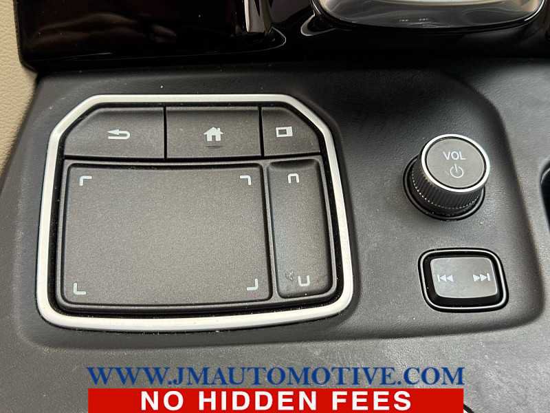Used 2023 Acura MDX SH-AWD image 34