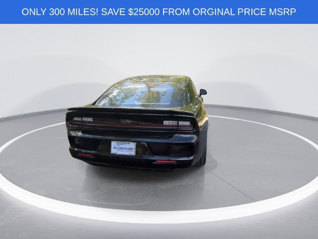 Used 2024 Dodge Charger Daytona Scat Pack w/ Plus Group AWD/4WD image 7