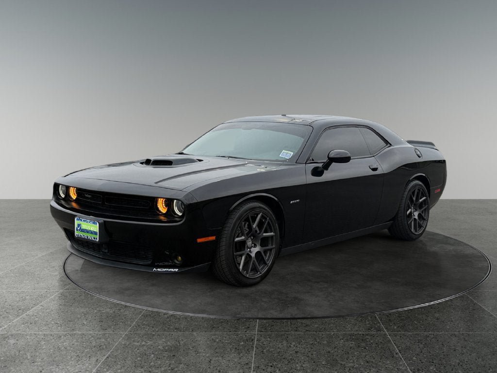 Used 2016 Dodge Challenger R/T Plus RWD image 3