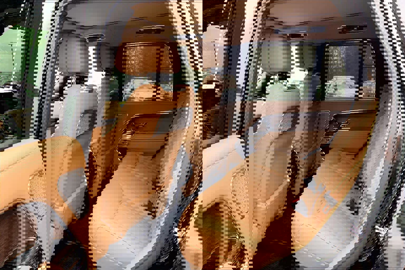 New 2026 Land Rover Range Rover Autobiography AWD/4WD image 14