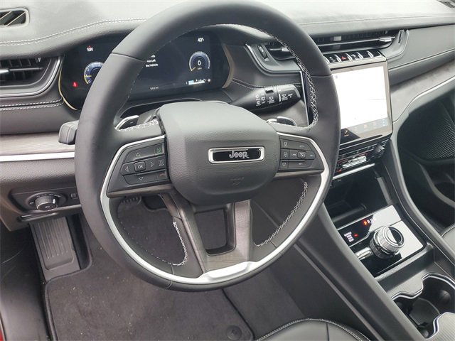 New 2025 Jeep Grand Cherokee Limited w/ Trailer Tow Package image 19