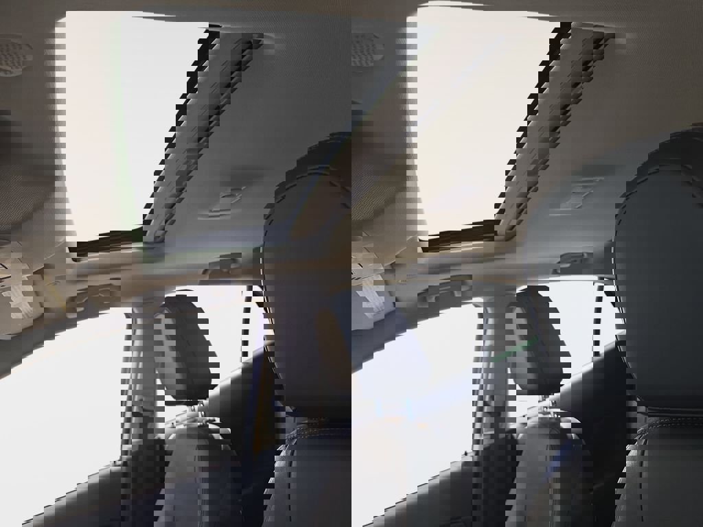 Used 2018 Buick Encore Essence image 32