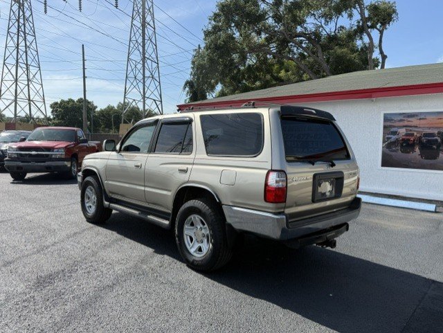 Used 2001 Toyota 4Runner SR5 AWD/4WD image 7