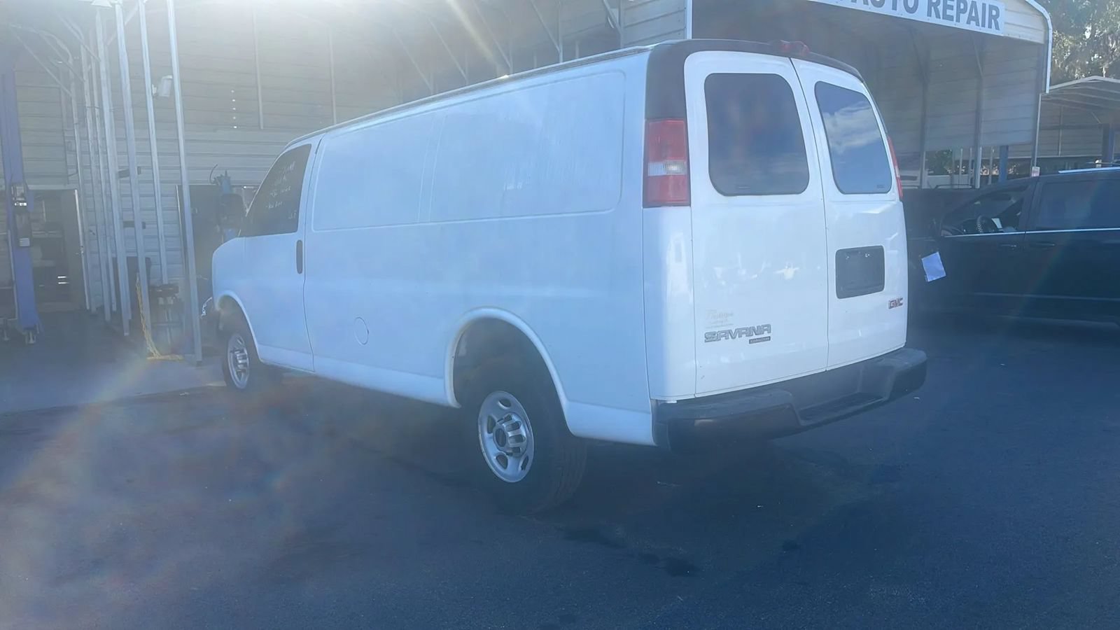 Used 2015 GMC Savana 2500 RWD image 5
