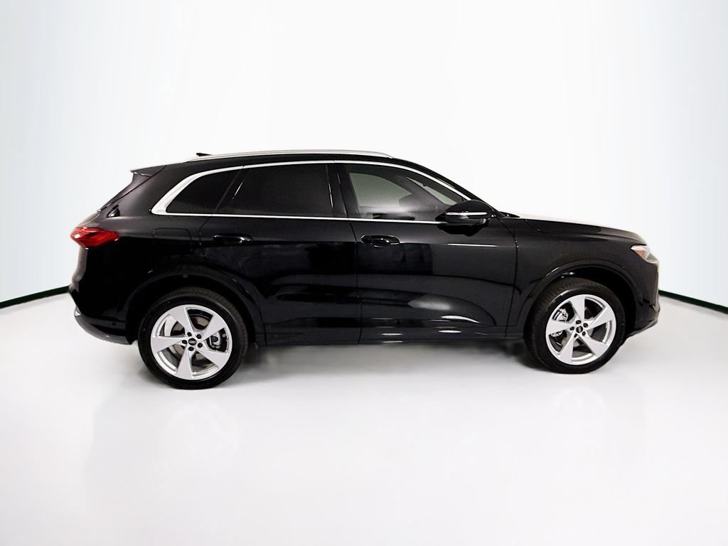 Used 2026 Audi Q5 Premium w/ Premium Plus AWD/4WD image 4