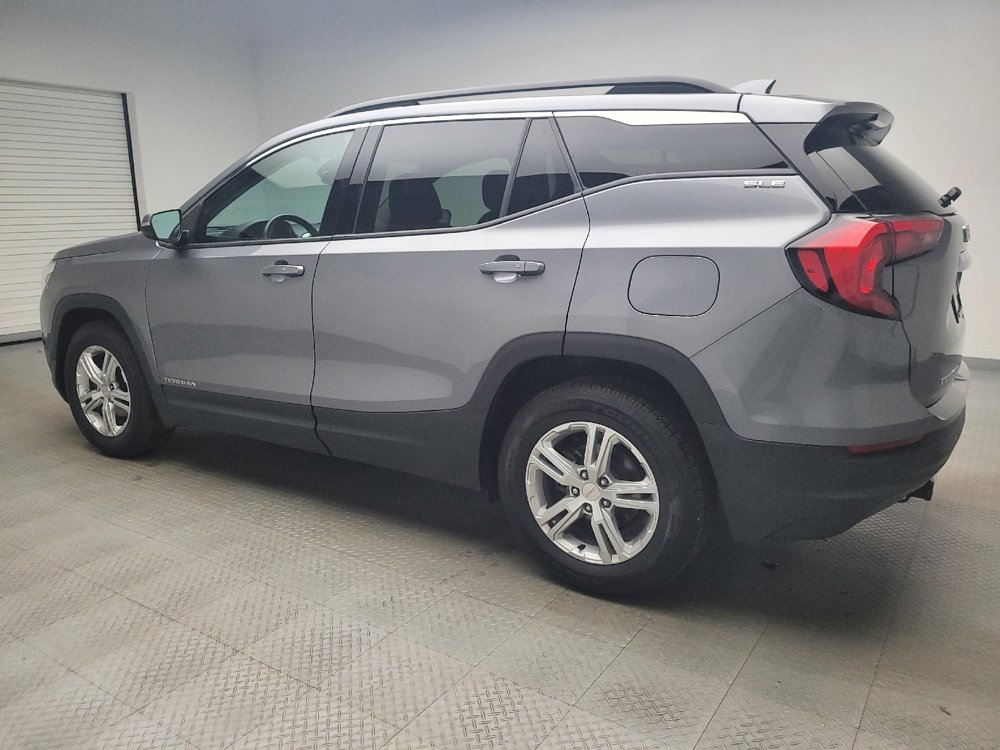 Used 2020 GMC Terrain SLE w/ Driver Convenience Package image 3