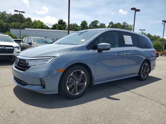 Used 2024 Honda Odyssey Elite image 3