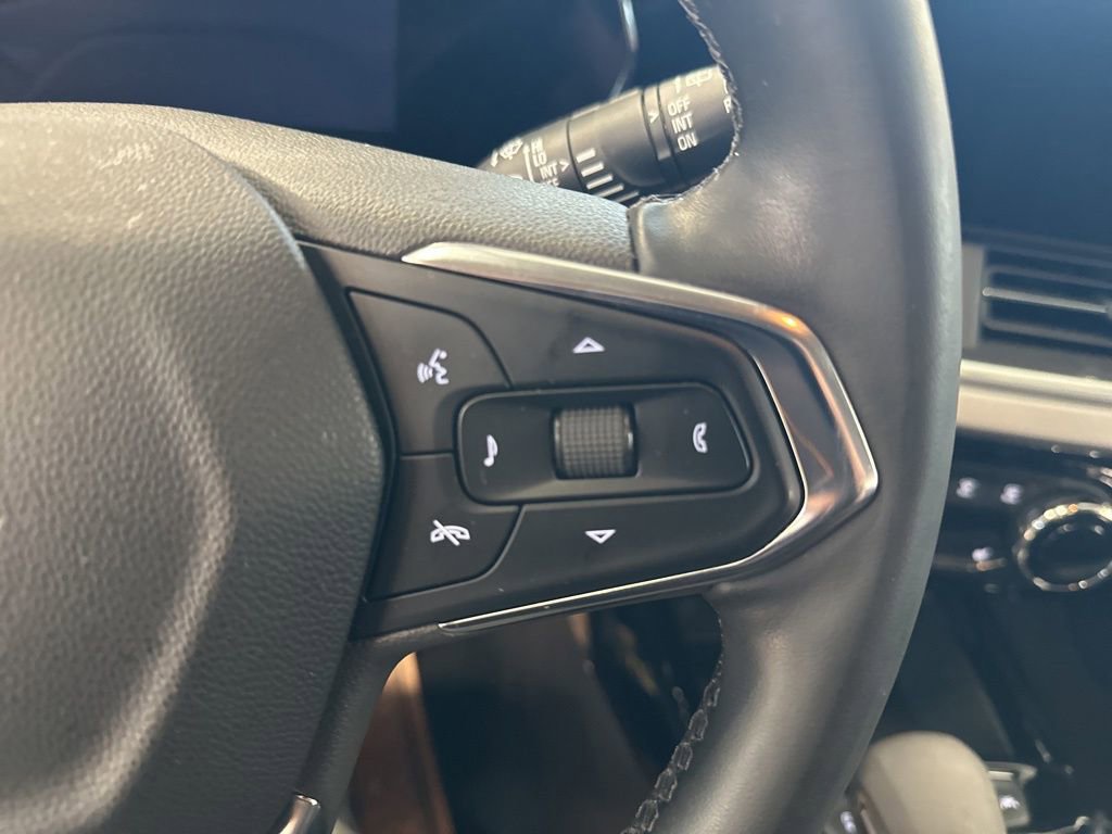 Used 2024 Chevrolet Trax LT w/ Driver Confidence Package FWD image 25