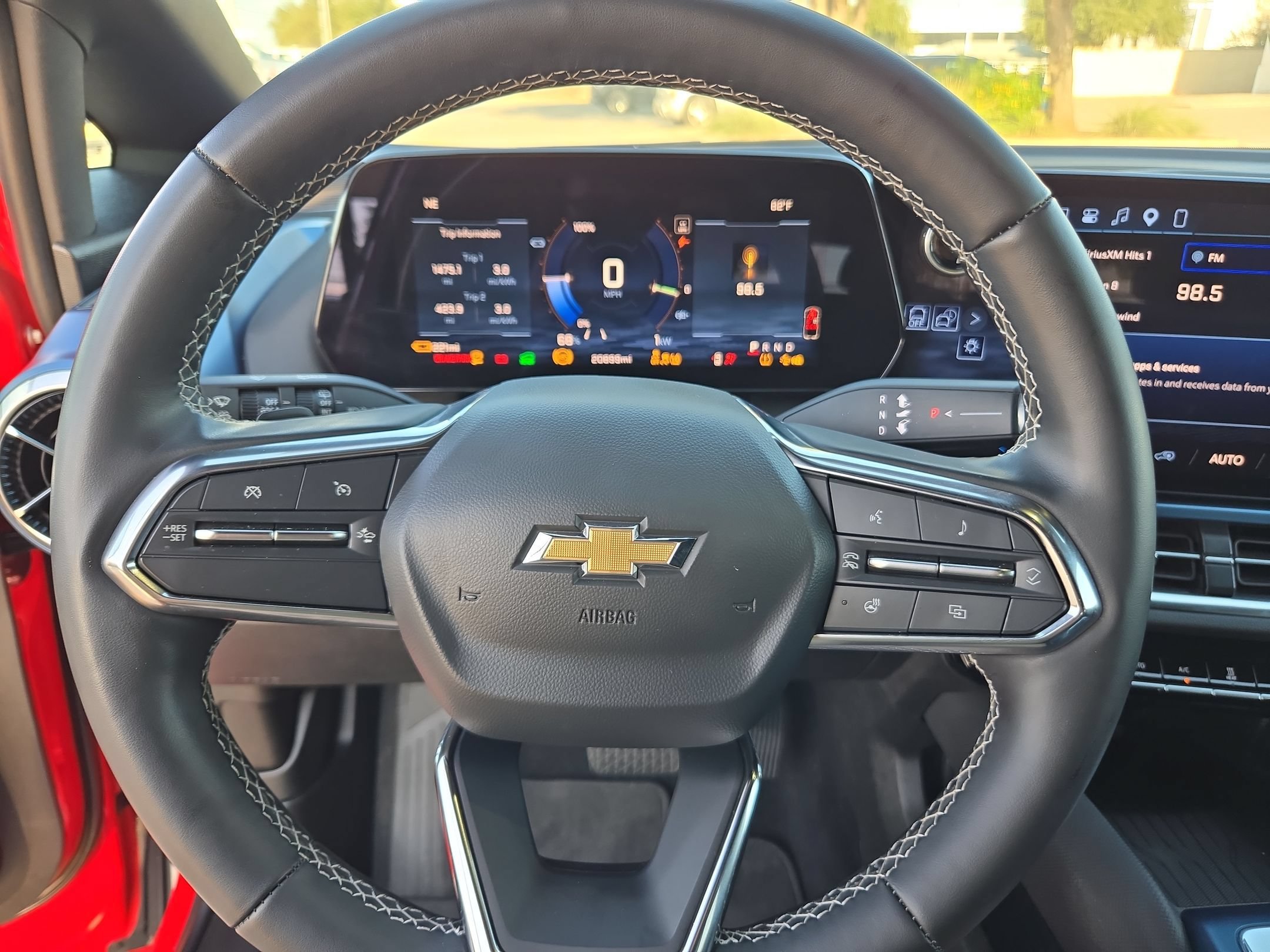 Certified 2024 Chevrolet Equinox EV LT FWD image 19