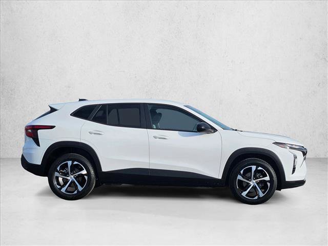 Used 2024 Chevrolet Trax RS w/ Driver Confidence Package image 5