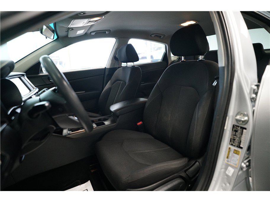 Used 2019 Kia Optima LX image 11