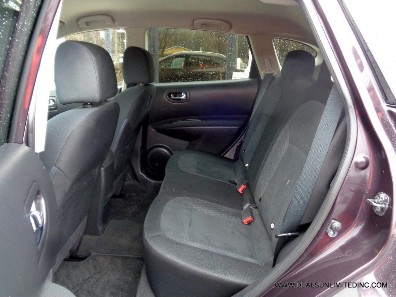 Used 2015 Nissan Rogue S w/ Convenience Package image 13