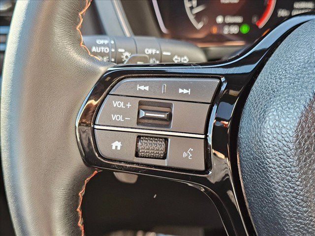 Used 2025 Honda Pilot TrailSport image 28