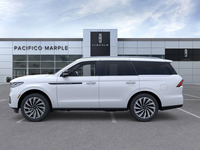 New 2025 Lincoln Navigator Black Label image 3