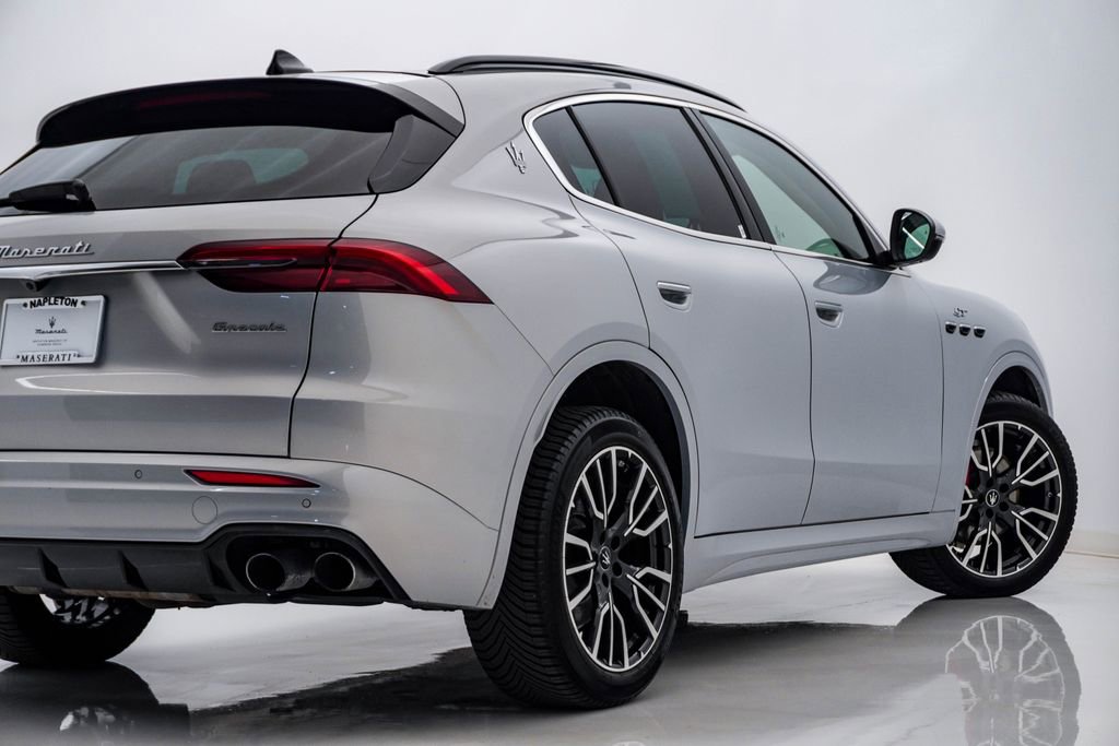 Used 2023 Maserati Grecale GT image 10