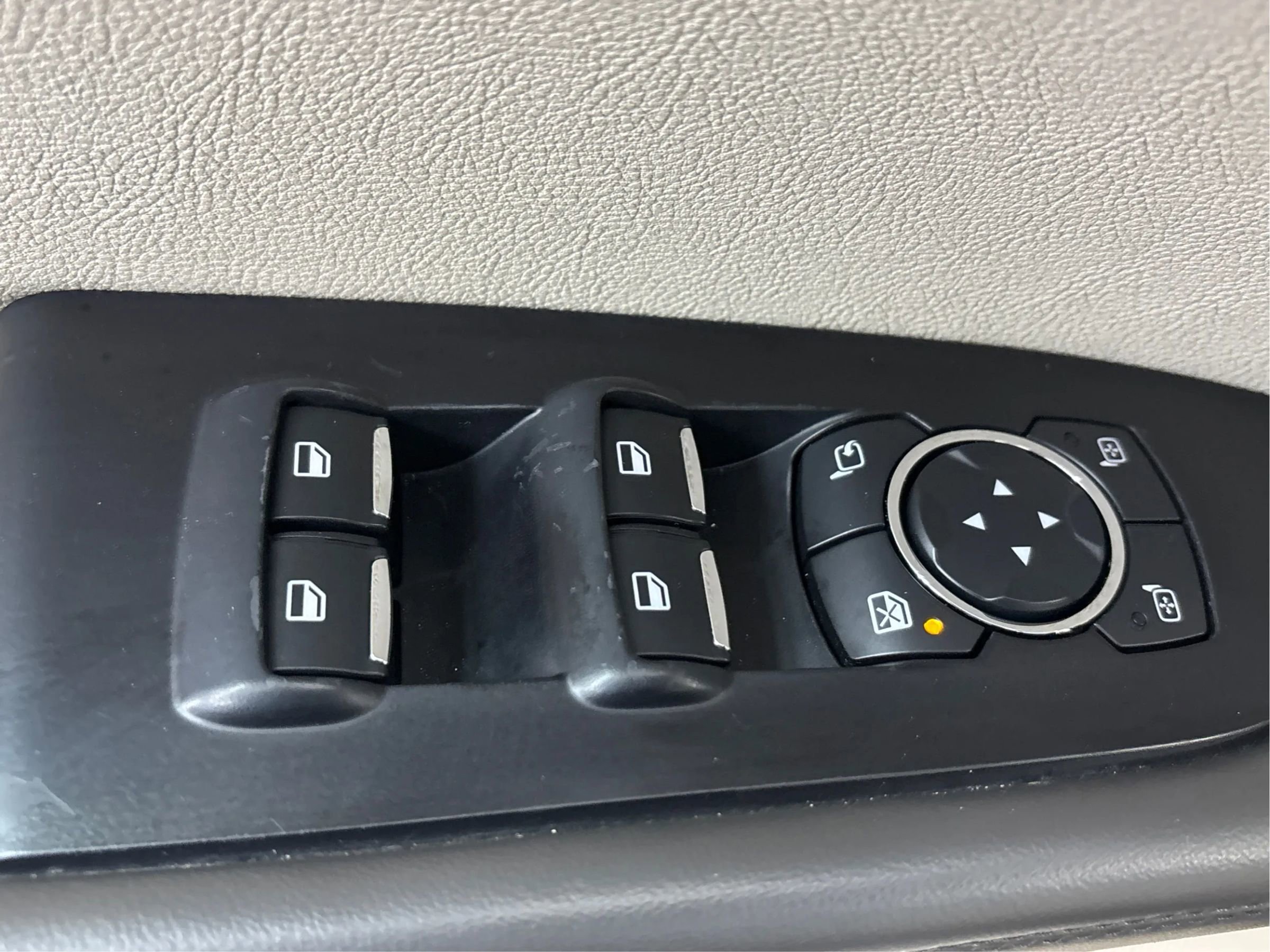 Used 2018 Lincoln MKX Reserve w/ Lincoln MKX Climate Package image 43