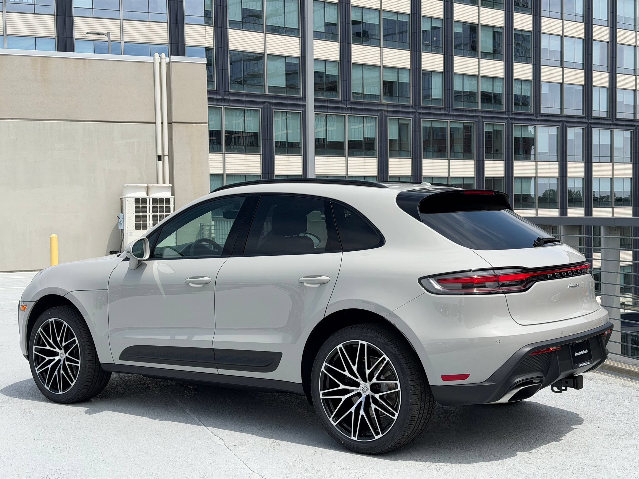 New 2026 Porsche Macan AWD/4WD image 3