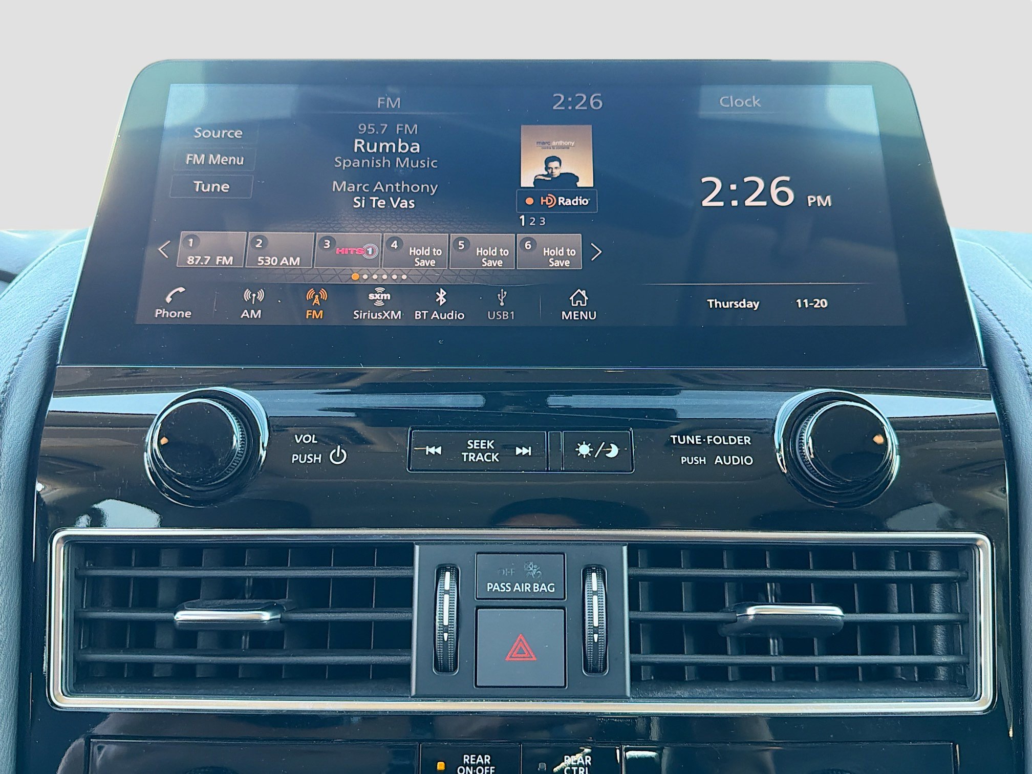 Used 2023 Nissan Armada SL w/ Captain's Chairs Package image 31