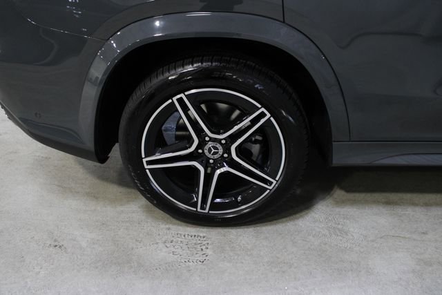 New 2026 Mercedes-Benz GLS 450 4MATIC image 38