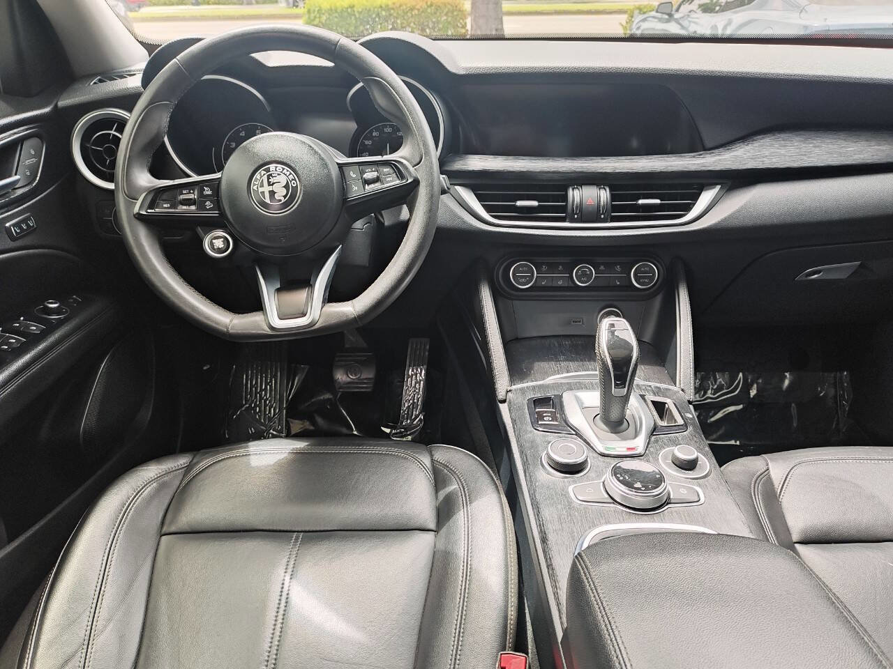 Used 2021 Alfa Romeo Stelvio Sprint w/ Sun & Sound Package AWD/4WD image 33
