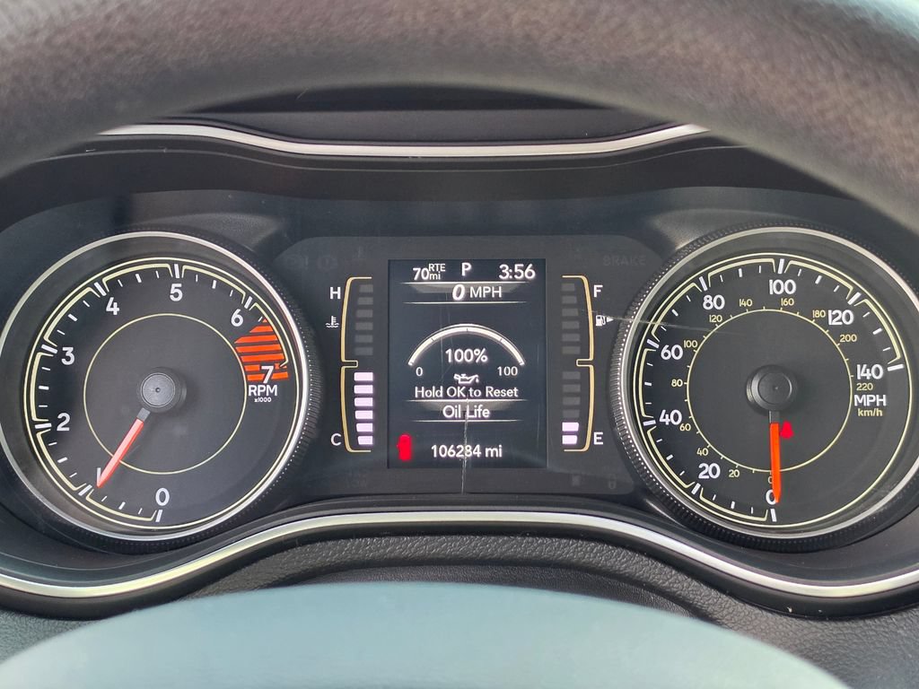 Used 2020 Jeep Cherokee Latitude AWD/4WD image 19
