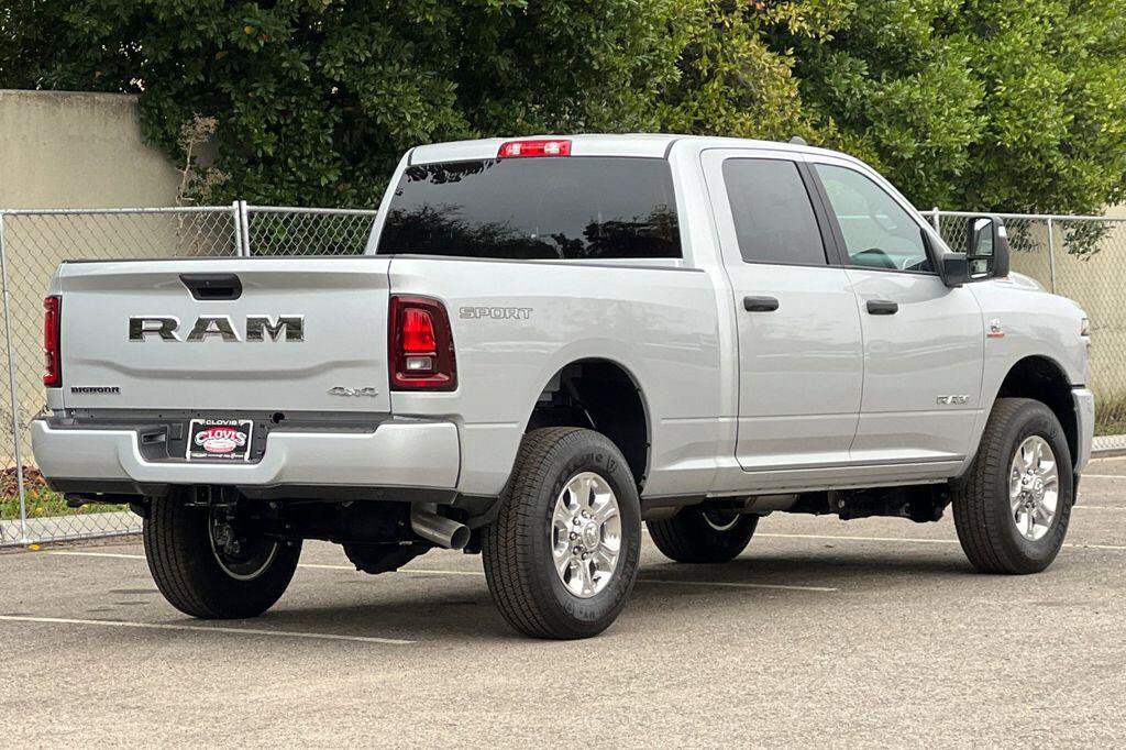 New 2026 RAM 2500 Big Horn AWD/4WD image 4