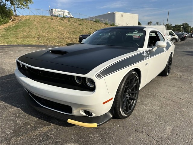 Used 2023 Dodge Challenger R/T Scat Pack w/ T/A Package image 2