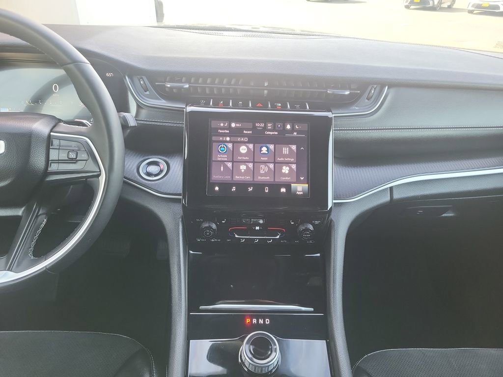 Used 2024 Jeep Grand Cherokee Altitude image 18