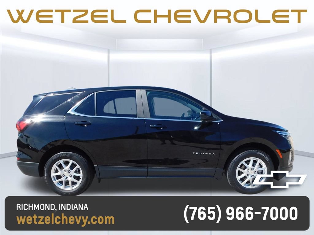 Used 2022 Chevrolet Equinox LT w/ Driver Convenience Package AWD/4WD image 2
