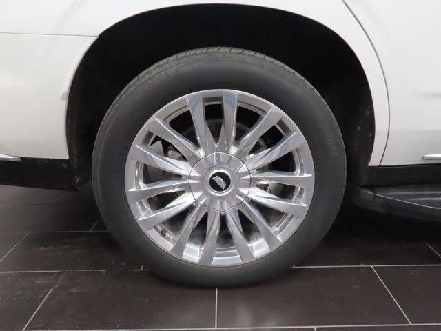 Certified 2024 Cadillac Escalade Premium Luxury w/ Performance Package AWD/4WD image 44